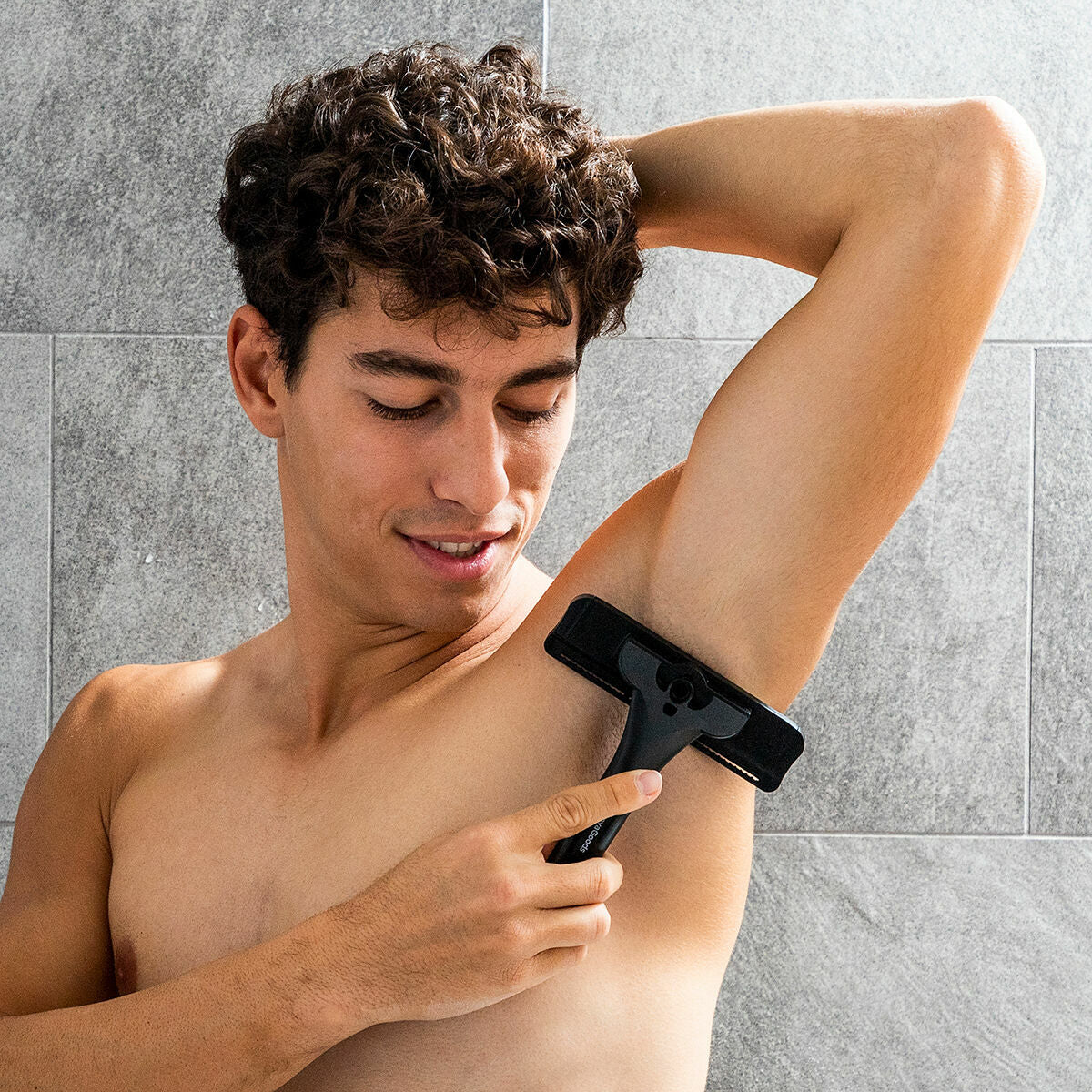 Body Shaver with Extendable Aluminum Handle Extaver InnovaGoods product packaging