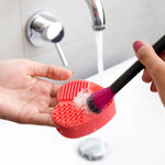 Make-up Brush Cleaner Heart InnovaGoods product packaging